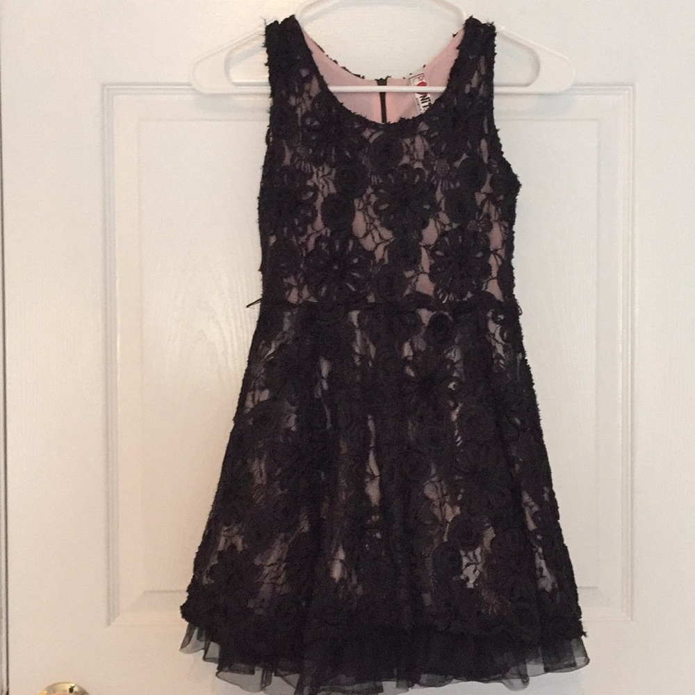 Girl’s black dress